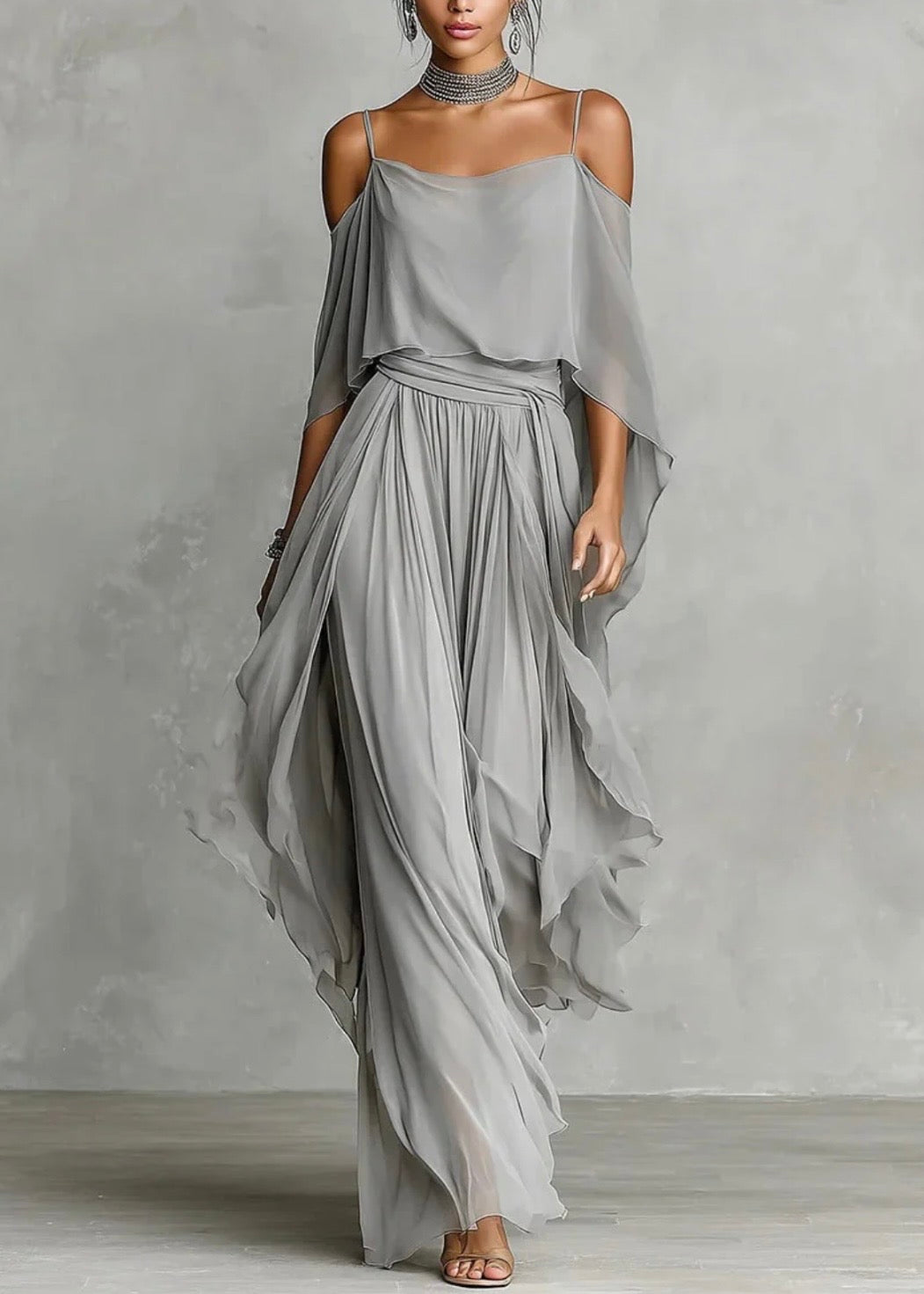 ISABELLE | CONJUNTO GRIS DE CORTE FLUIDO CON TOP DE TIRANTES FINOS Y PANTALÓN LIGERO