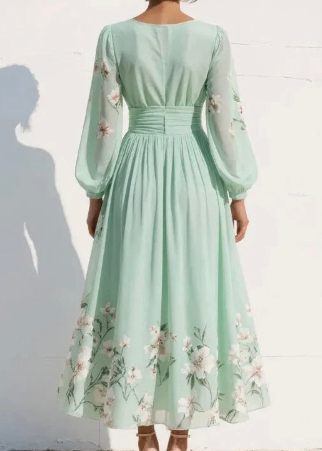 SUSANE | VESTIDO LARGO PLISADO DE MUSELINA VERDEMENTA CON ESTAMPADO FLORAL PARA MUJER