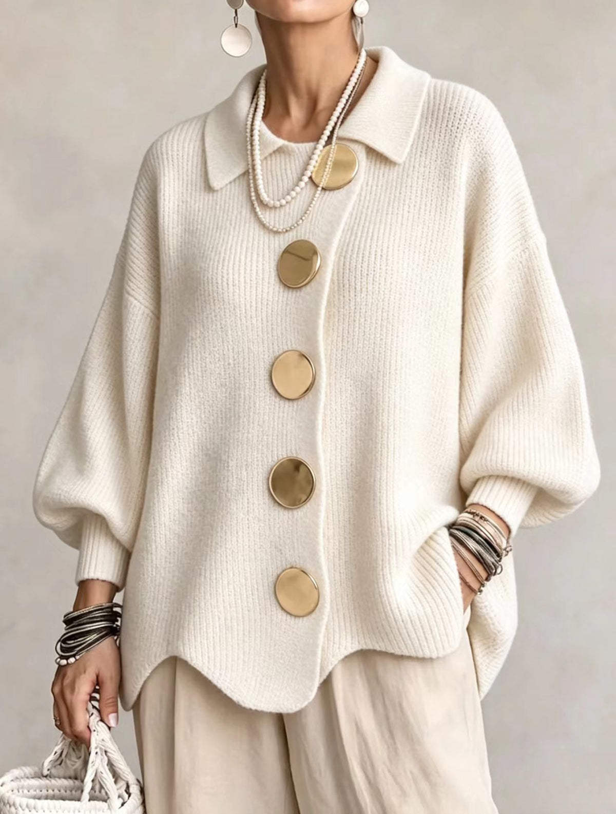 ISIDORA | CÁRDIGAN OVERSIZE CON CUELLO ABOTONADO Y BOTONES METÁLICOS