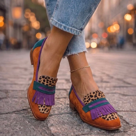 BIANCA MOCASINES CON FLECOS Y ESTAMPADO DE LEOPARDO